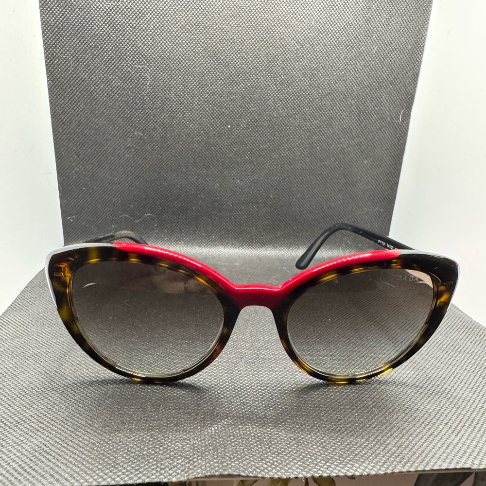 ‼️🔥 FINAL SALE PRADA 54mm Cat Eye 🕶️Sunglasses 🔥‼️